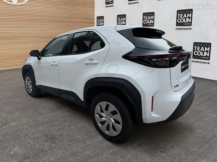 Toyota Yaris Cross 2025 photo 3