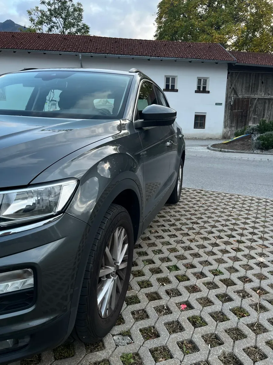 Volkswagen T-Roc 2019 photo 3