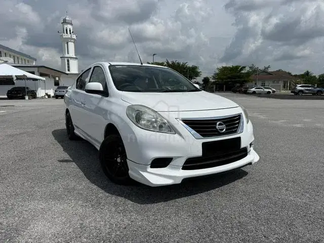 Nissan Almera