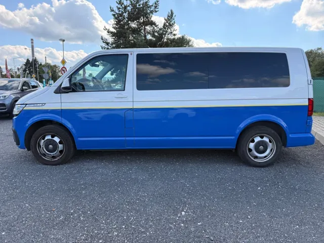 Volkswagen Caravelle 2023 photo 2