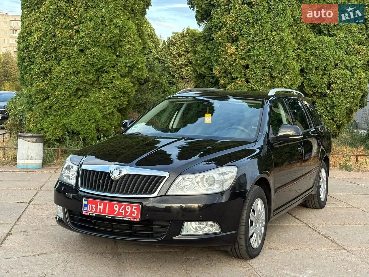 Skoda Octavia 2010 photo 2