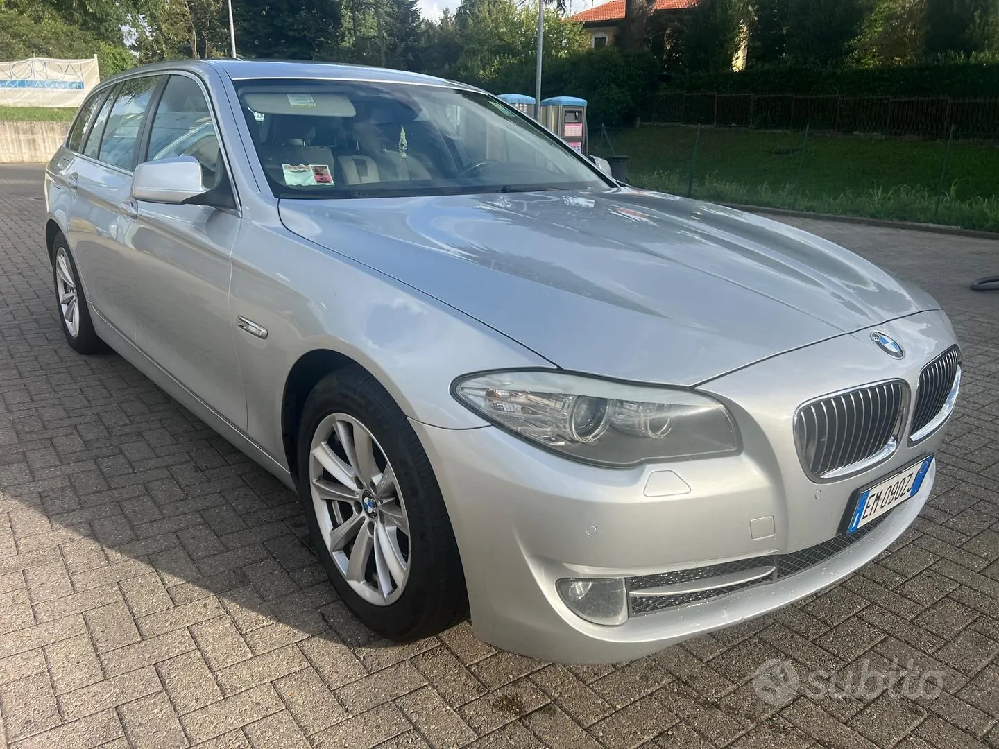 BMW 5 Series 2012 photo 3