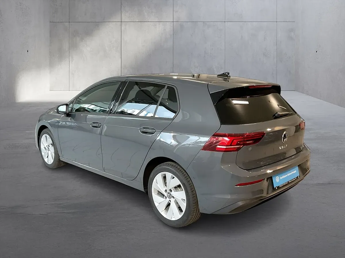 Volkswagen Golf 2026 photo 3