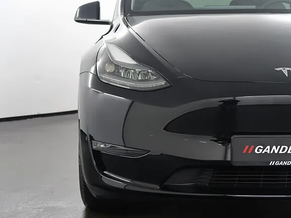 Tesla Model Y 2023 photo 4
