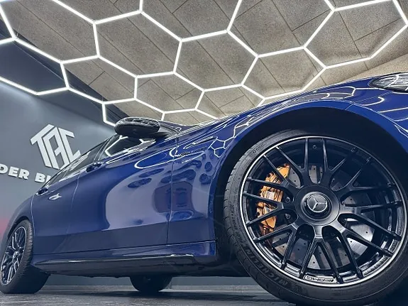 Mercedes-Benz C63 2018 photo 2