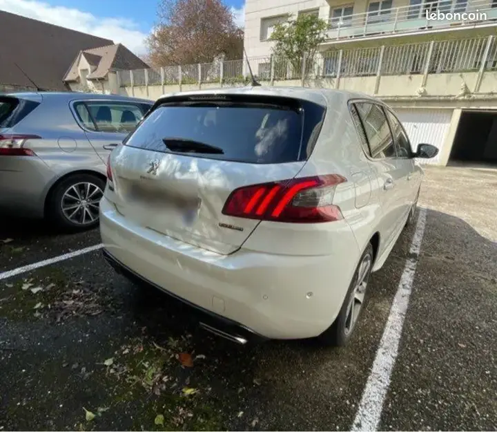 Peugeot 308 2018 photo 2