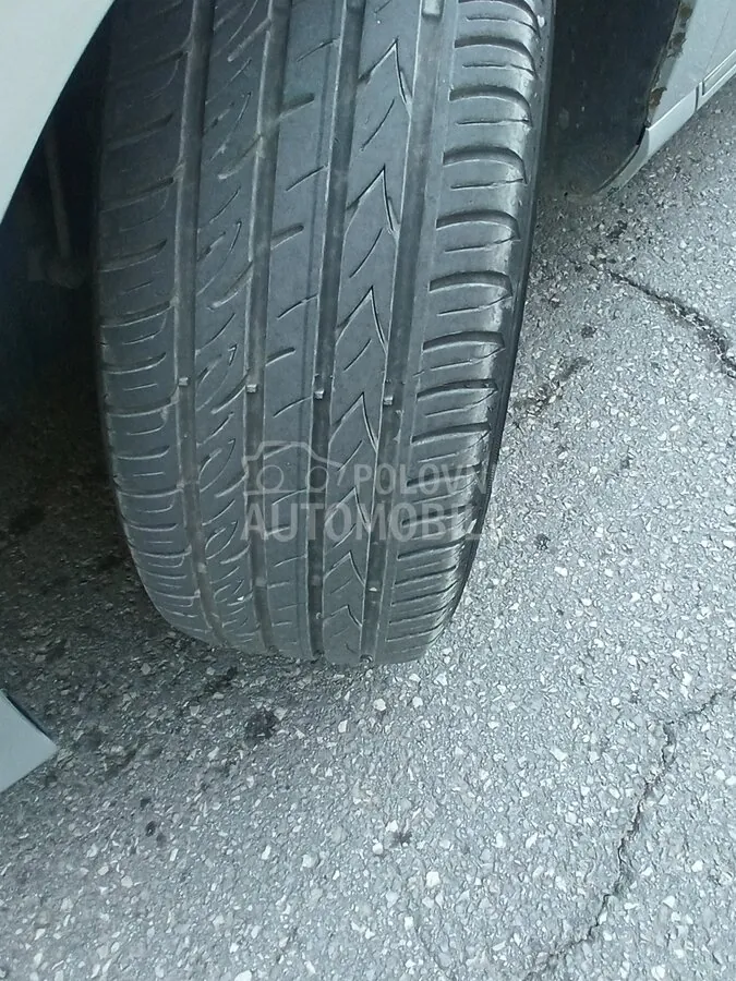 Volkswagen Passat B7 2013 photo 4