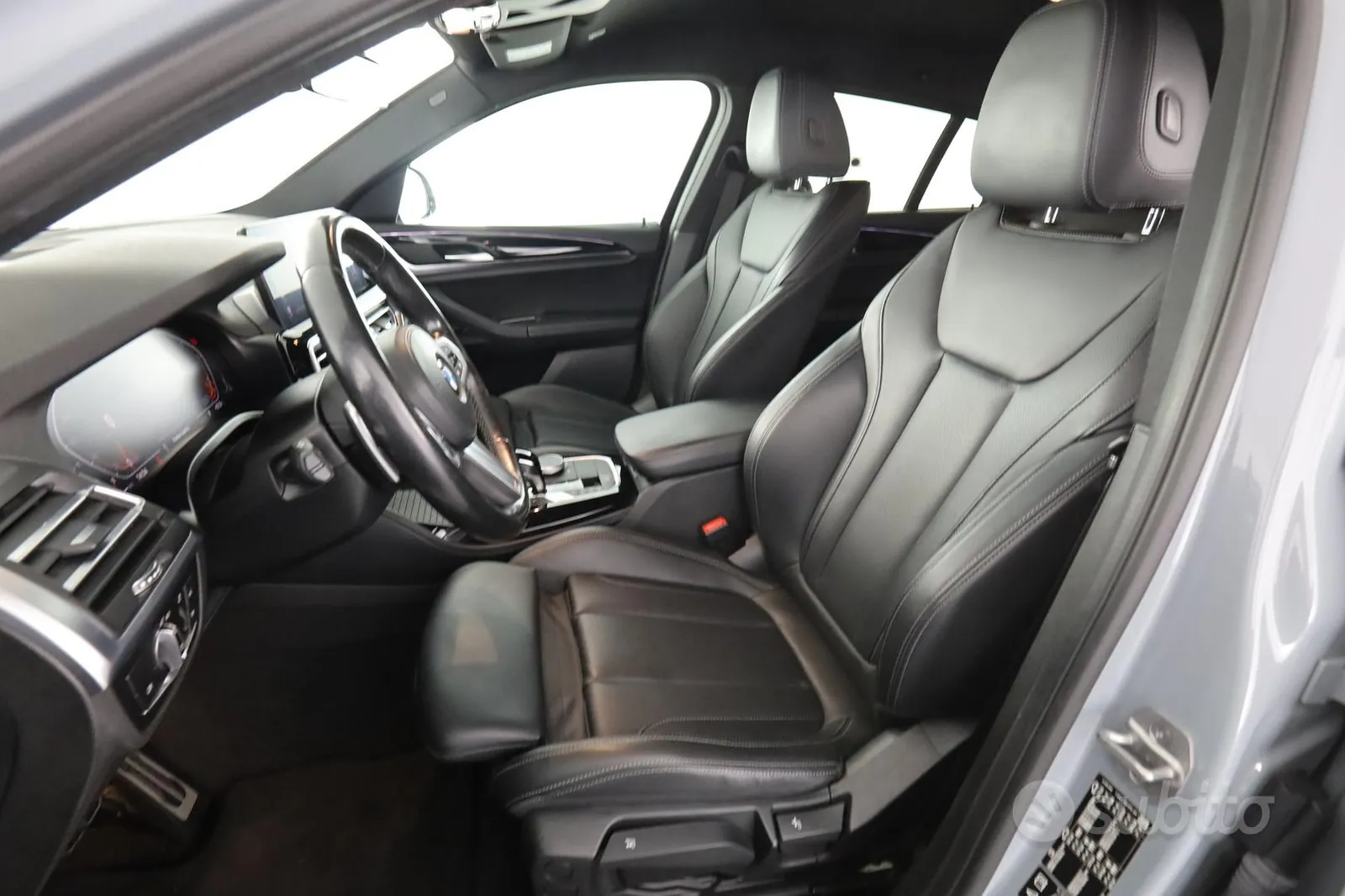 BMW X4 2022 photo 2