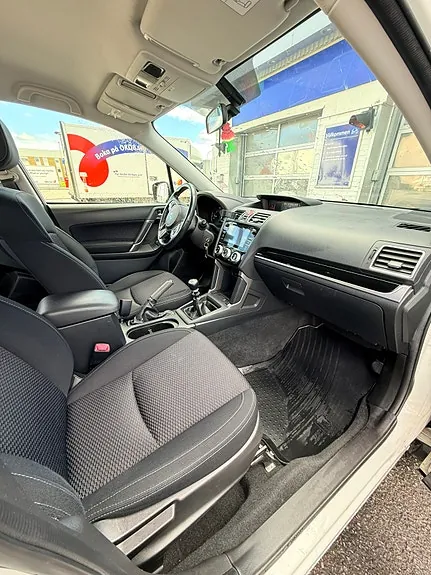 Subaru Forester 2016 photo 3