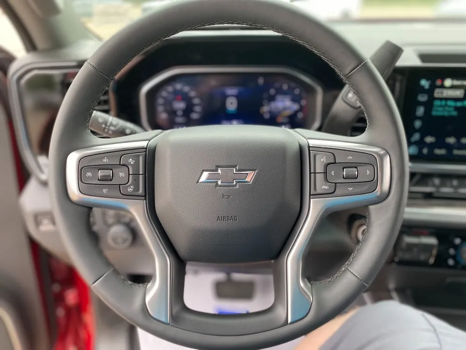Chevrolet Silverado 3500Hd 2026 photo 4