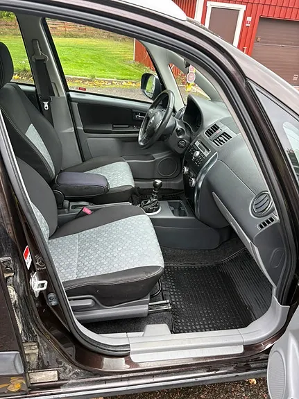 Suzuki Sx4 2012 photo 5