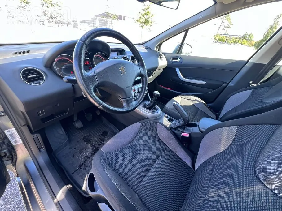 Peugeot 308 2010 photo 5