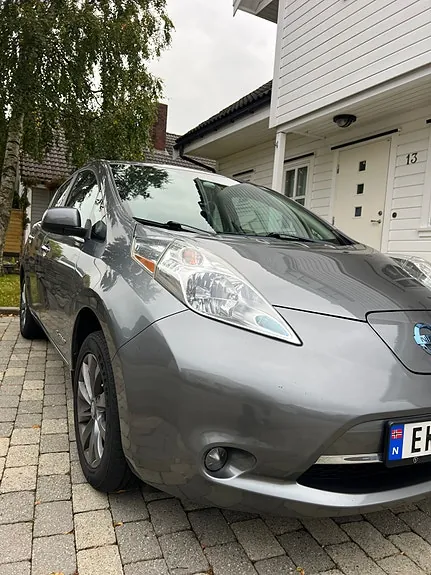 Nissan Leaf 2015 photo 5