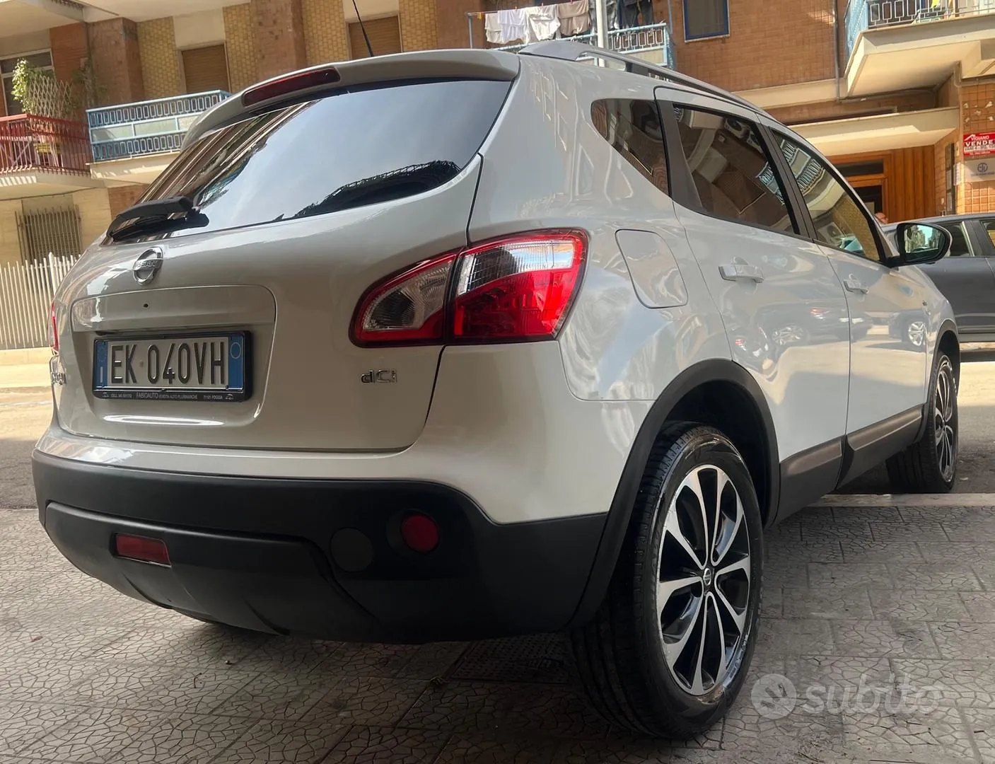 Nissan Qashqai 2012 photo 3