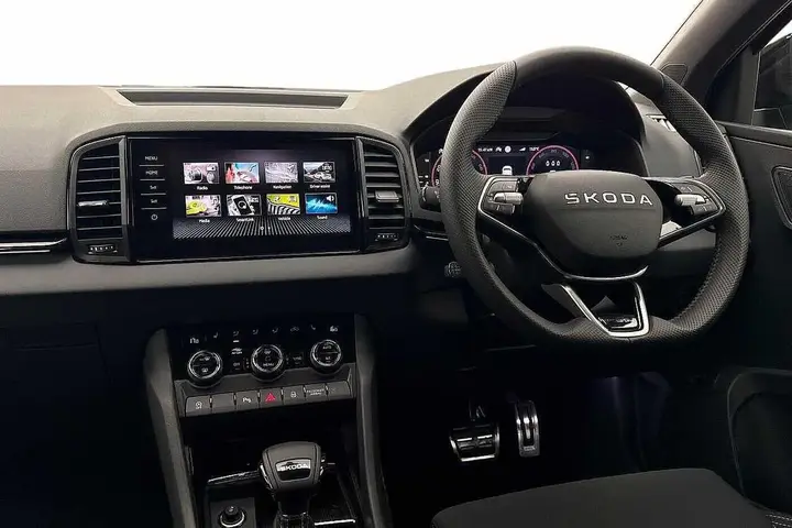 Skoda Karoq 2026 photo 2