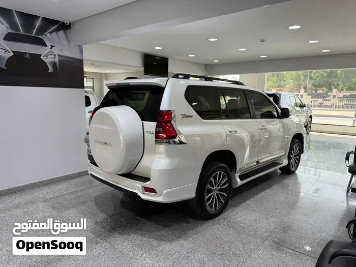 Toyota Prado 2022 photo 3