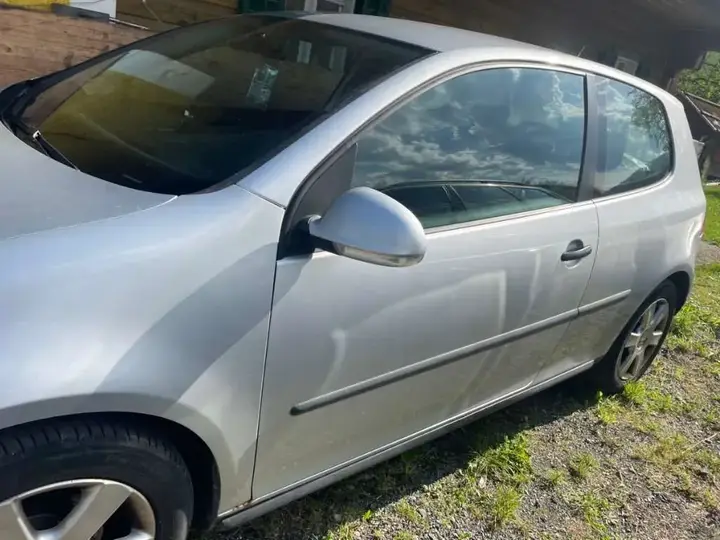 Volkswagen Golf 5 2006 photo 2