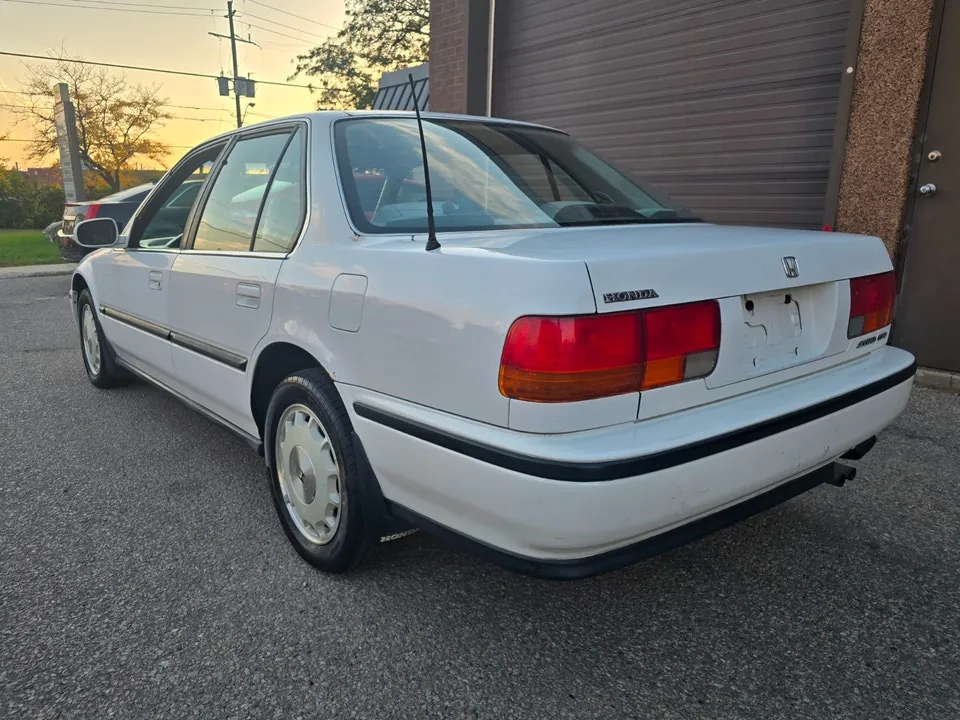 Honda Accord 1993 photo 3