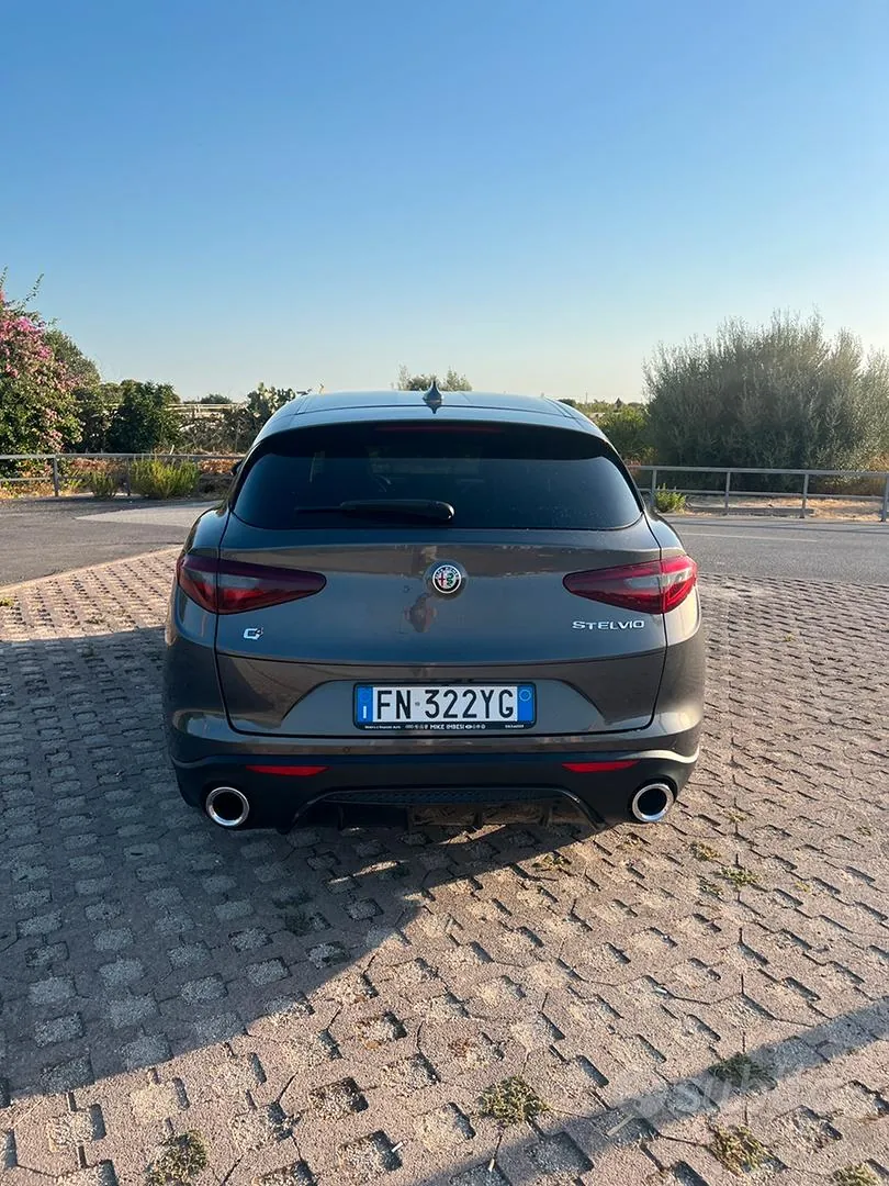 Alfa Romeo Stelvio 2018 photo 3