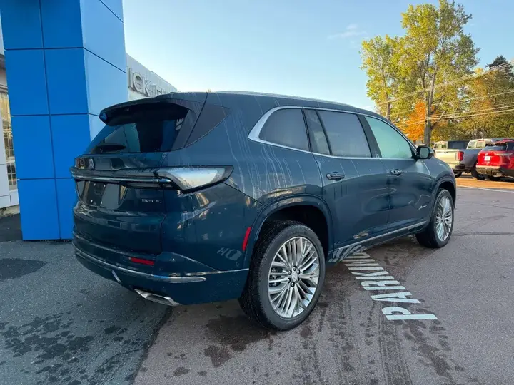 Buick Enclave 2027 photo 3