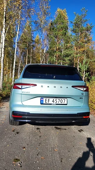 Skoda Enyaq 2023 photo 2