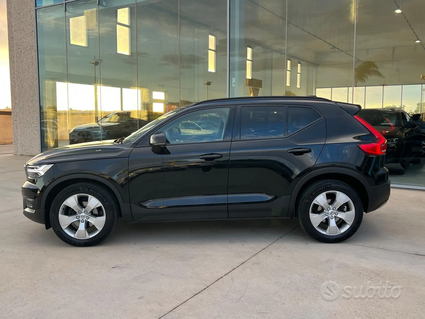 Volvo Xc40 2019 photo 2