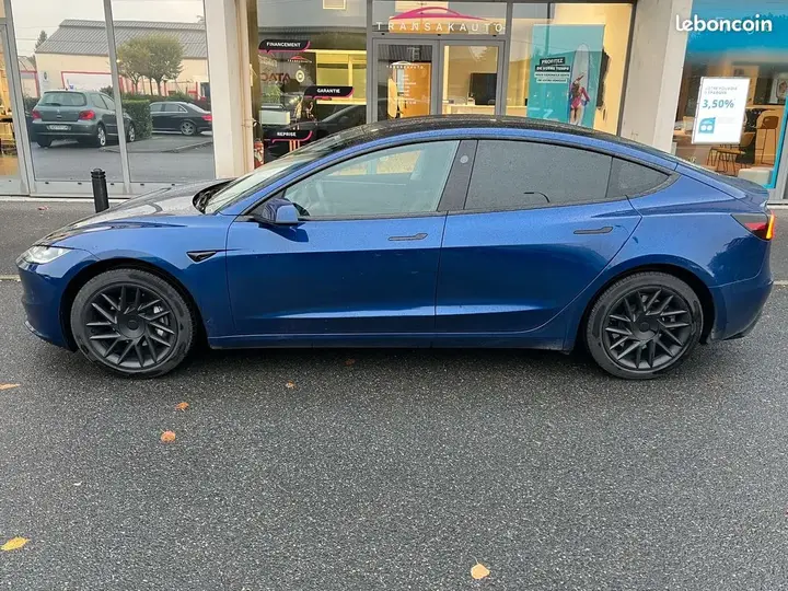 Tesla Model 3 2023 photo 5