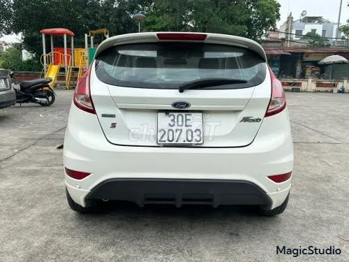 Ford Fiesta 2016 photo 2