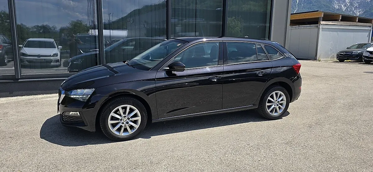 Skoda Scala 2019 photo 2
