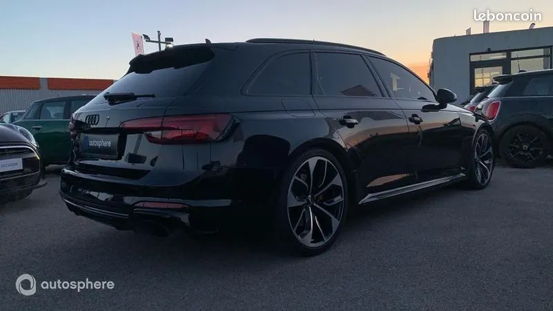 Audi Rs4 2018 photo 5