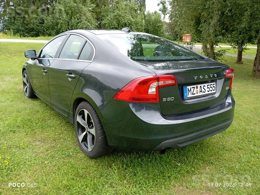 Volvo S60 2011 photo 4