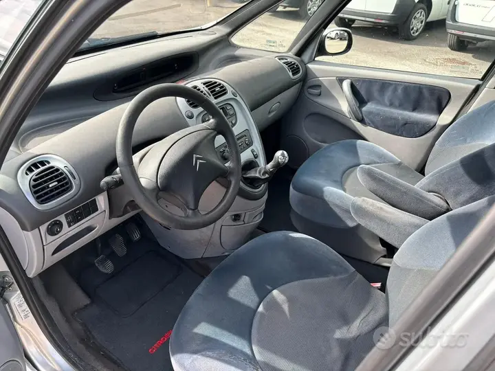 Citroen Xsara Picasso 2004 photo 5
