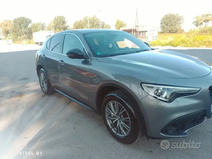 Alfa Romeo Stelvio 2018 photo 2