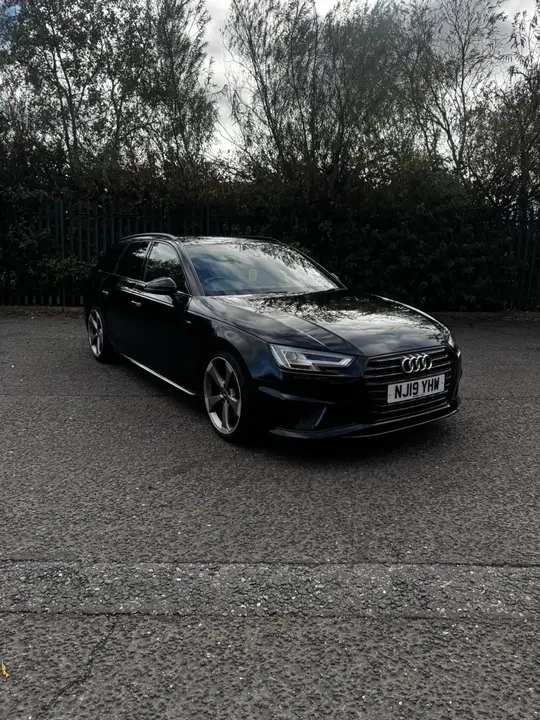 Audi A4 Avant 2019 photo 2