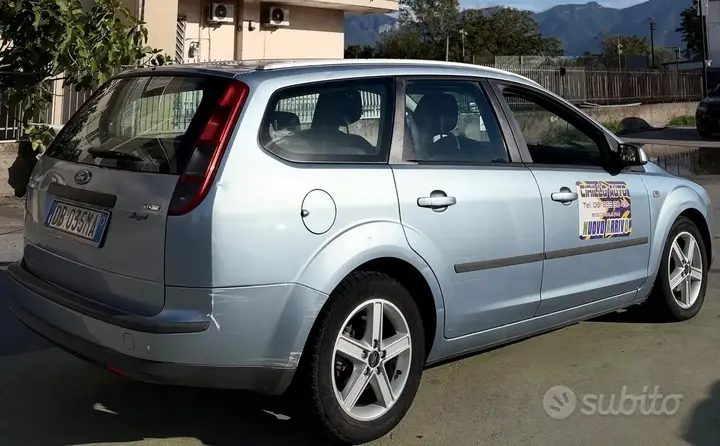 Ford Focus 2006 photo 3