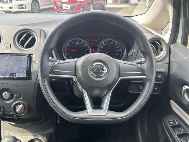 Nissan Note 2019 photo 4