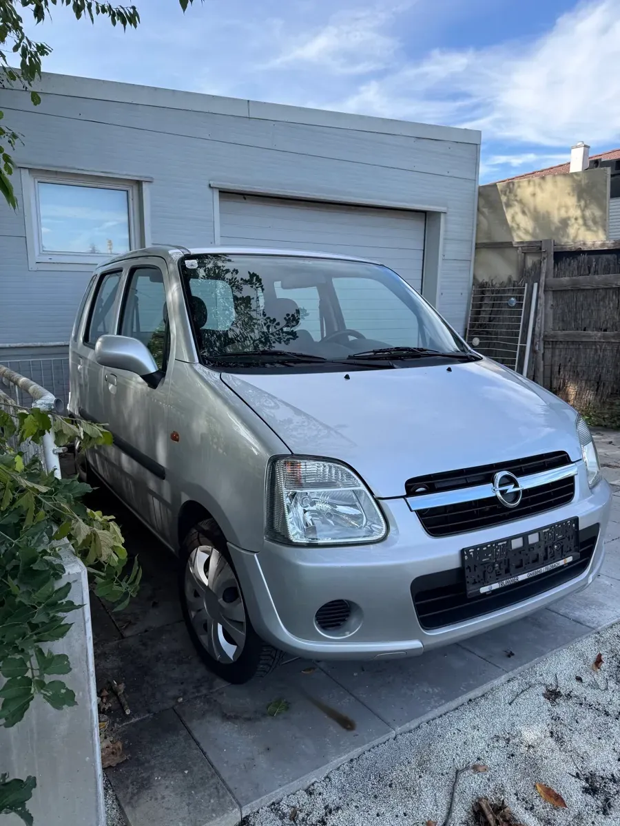 Opel Agila