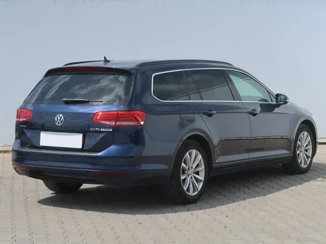 Volkswagen Passat Variant 2016 photo 4