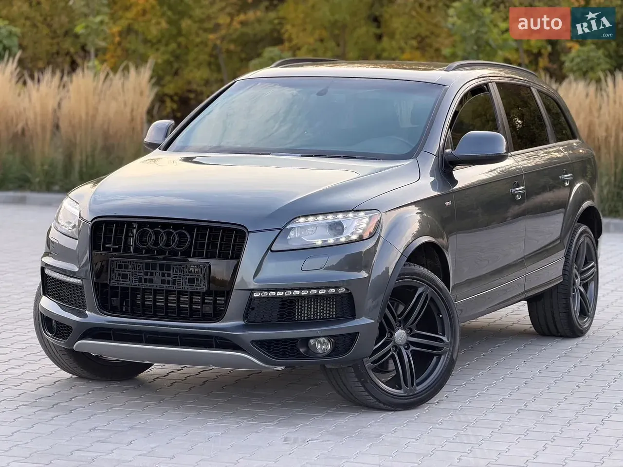 Audi Q7 2013 photo 2