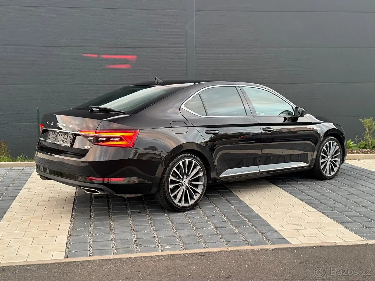 Skoda Superb 2023 photo 4
