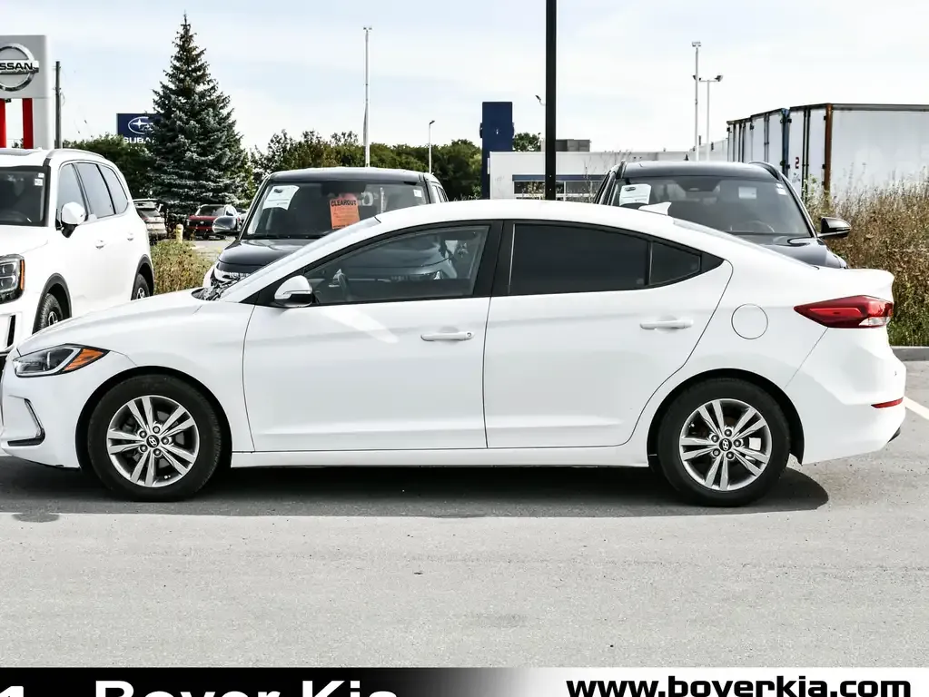 Hyundai Elantra 2018 photo 3
