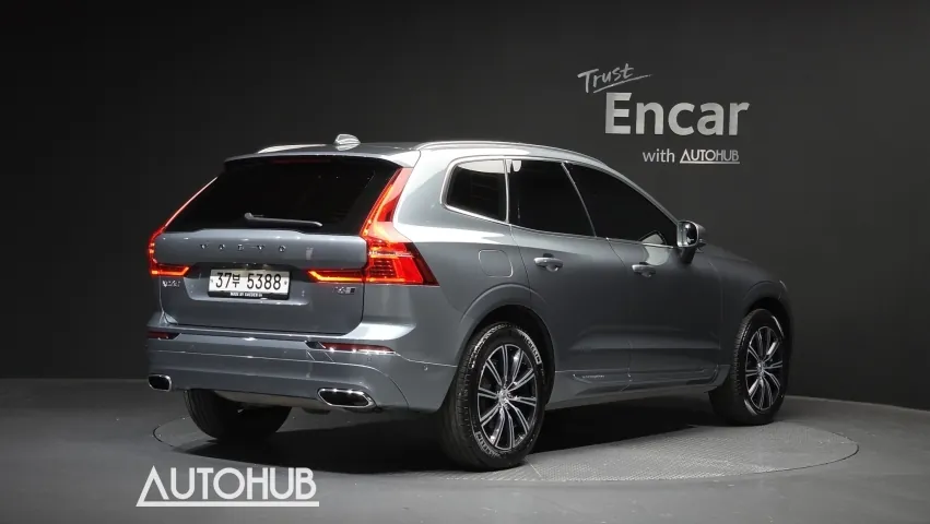 Volvo Xc60 2018 photo 2