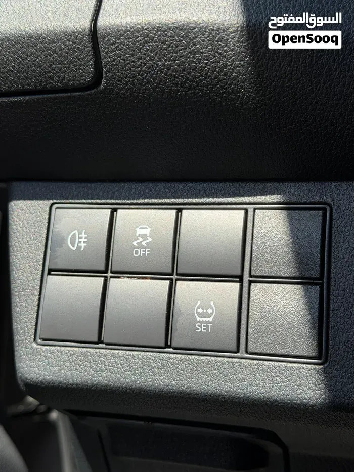 Toyota Yaris 2023 photo 3