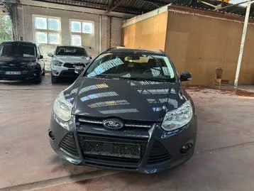 Ford Focus 2011 photo 2