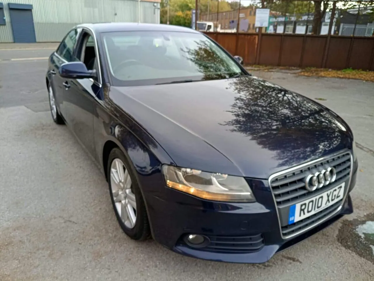 Audi A4 2010 photo 3