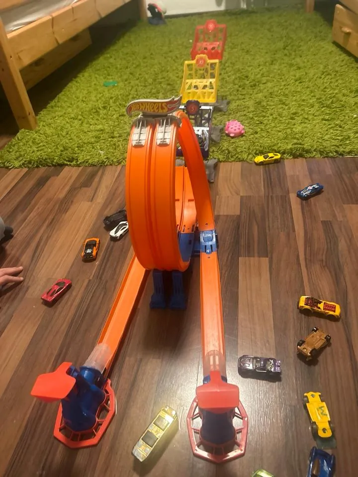 Hot Wheels Rennbahn