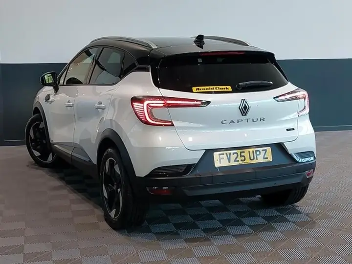 Renault Captur 2025 photo 2