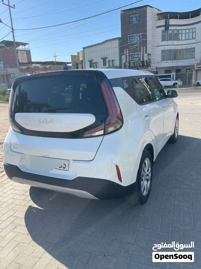 Kia Soul 2023 photo 2