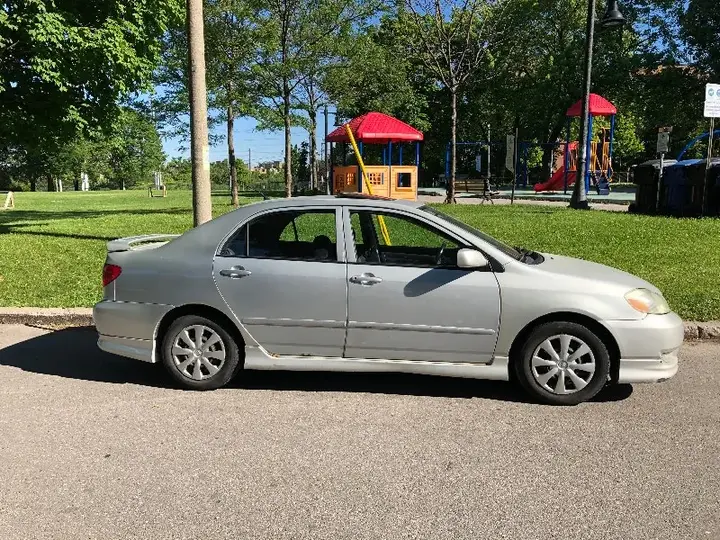 Toyota Corolla 2003 photo 3