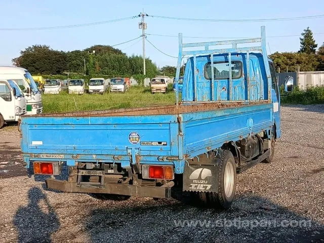 Isuzu Elf 2003 photo 4